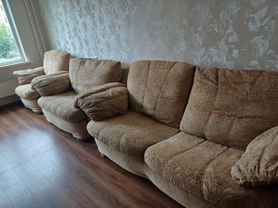 Продам Диван мини диван и кресло потютьков