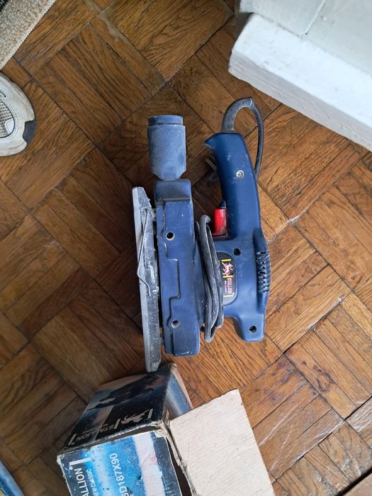 Vand mașina de slefuit