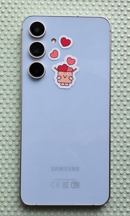 Продаю Samsung S24 FE/ 256 GB.