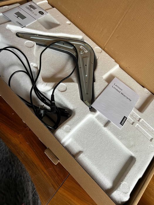 Lenovo Curved Monitor G32qc-10 - извит монитор - липсва стойка