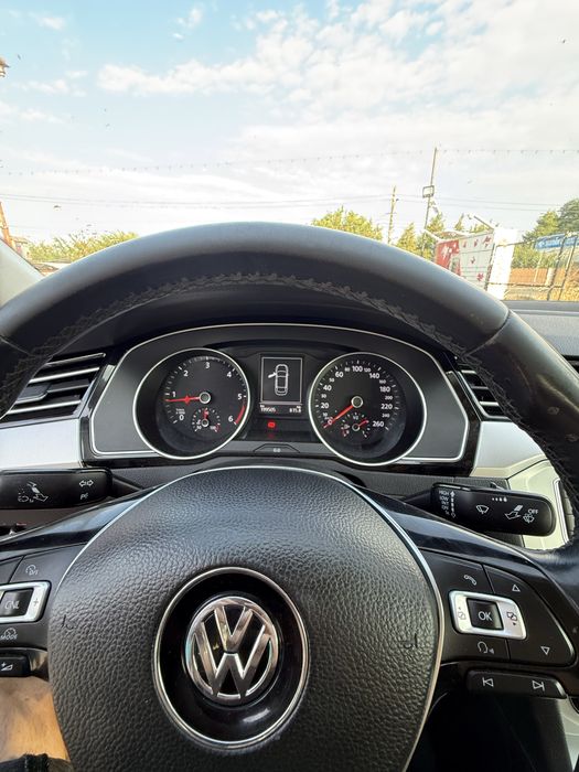 Volkswagen Passat B8 2015