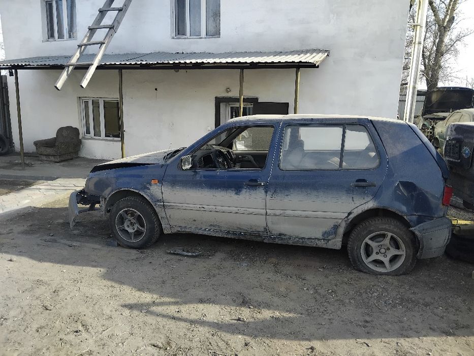 Продам гольф3 позапчастям