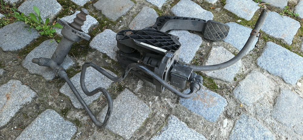 Педал съединител за Volkswagen / Audi – OEM 1K1 721 059 BD