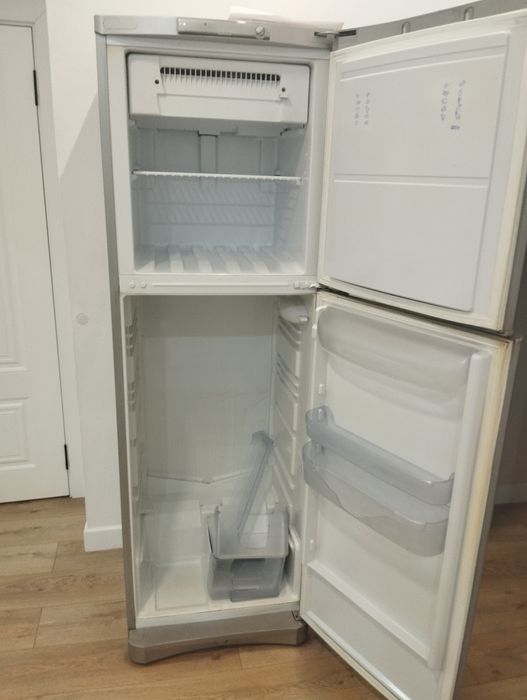 Холодильник не рабочий