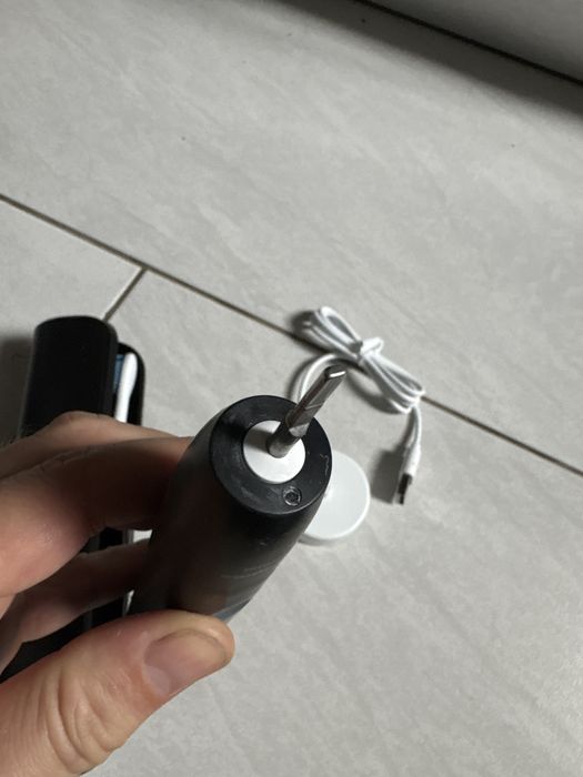 Periuta de dinti philips sonicare