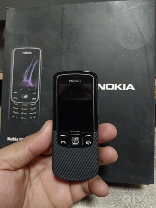Nokia 8600 luna original holati ideal bron plyonka urilgan yangi