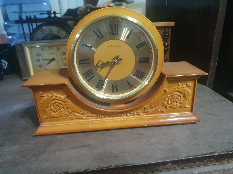 Настольные часы СССР механика