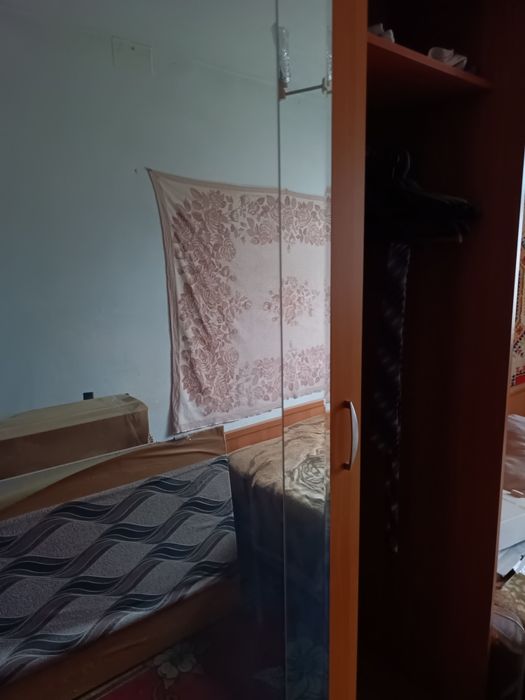 Продам шкаф купе с зеркалами