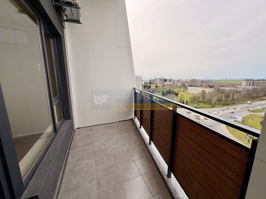 Продава се Двустаен апартамент в Бургас, Изгрев - 67 кв.м за 1675 €/кв.м - Снимка #8