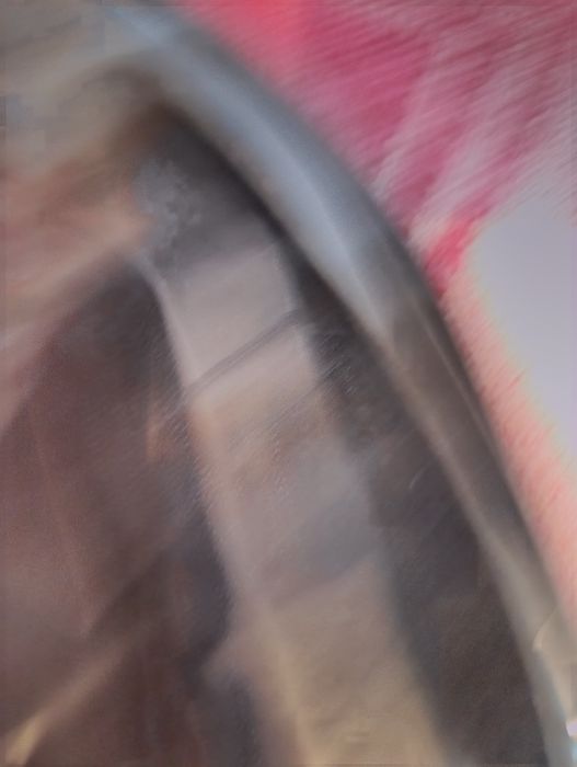 Сумка женская на пояс лакированная  ( новая Bershka )