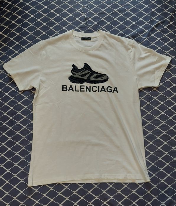 Tricou balenciaga