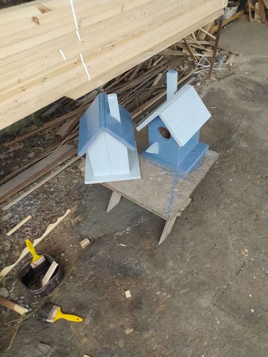 Скворечник, скворешник для птиц. В школу, детям