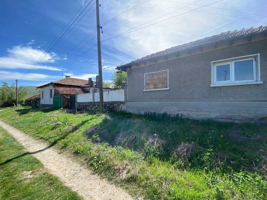 Продава се Къща в с. Джулюница, Област Велико Търново - 80 кв.м за 185 €/кв.м - Снимка #2