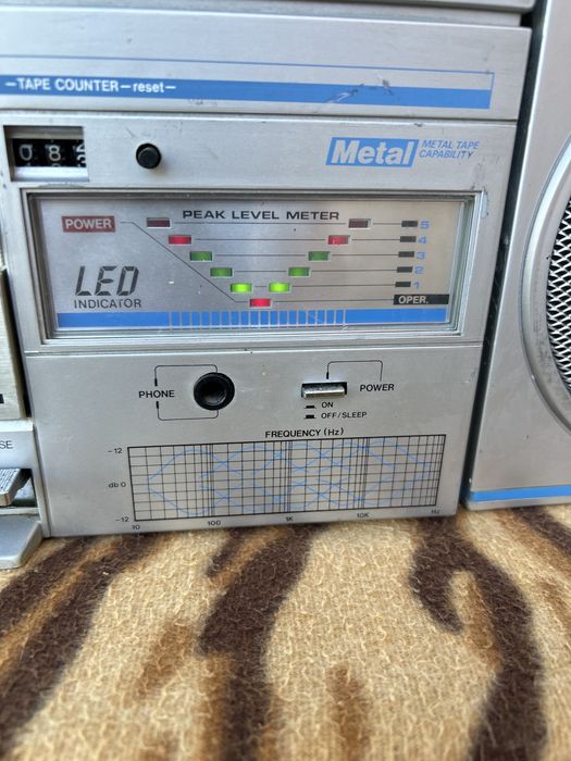 Radiocasetofon  JUMBO fabricat de JVC
