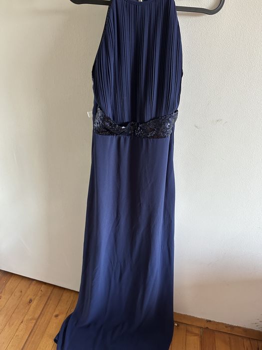 Официална тъмно синя рокля с пайети