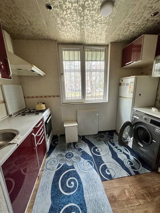 4 мактаб енида уй сотилади