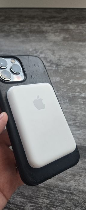 iPhone 13 Pro Max, Apple Watch 8, AirPods Pro 2, HomePod Mini, Apple MagSafe Battery Pack