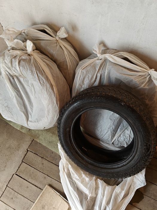 Gislaved Nord Frost 200 SUV Шины зимние 235/60  R18,4шт