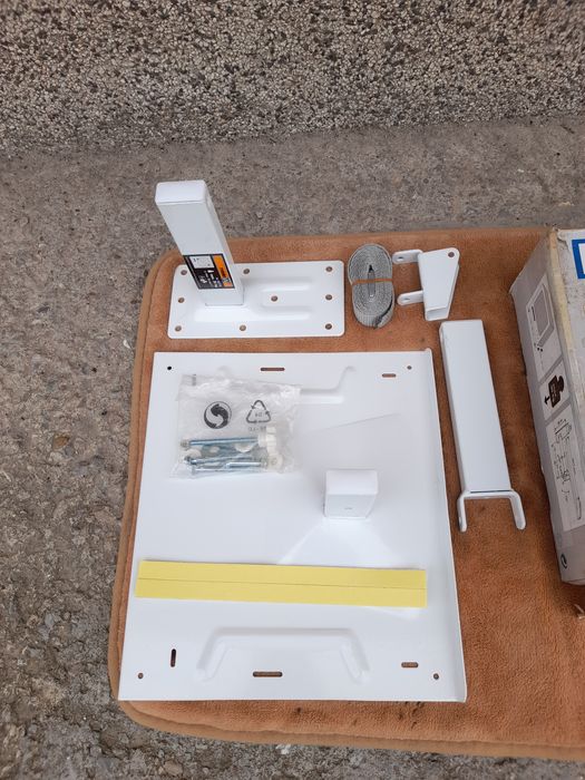 Стойка за телевизор