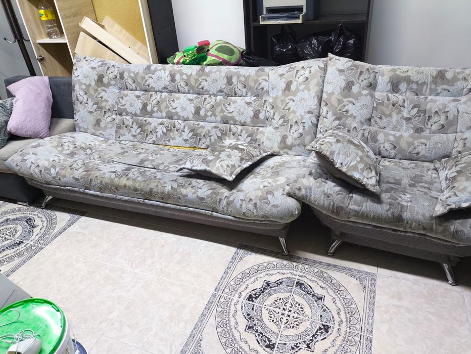 Продается мебель офисный