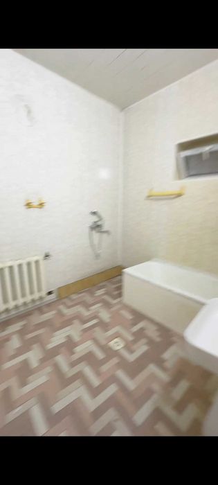 Аренда под офис, частный дом, 250 кв.м. 5-ком, на Карасу-2, Академия