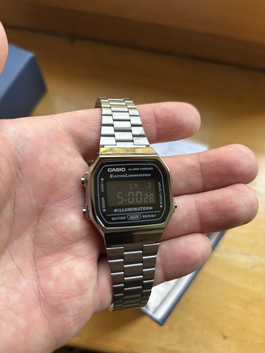 часы Casio A168 новые
