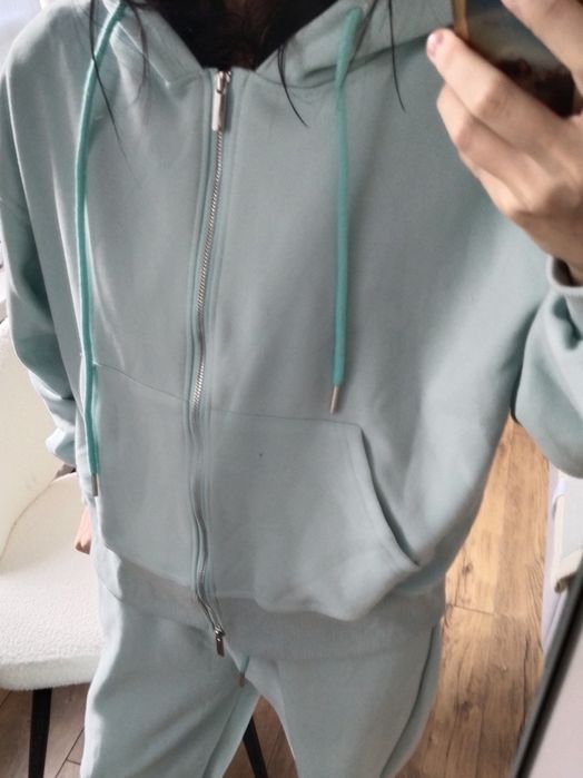 Очень красивая спортивка на гулянки