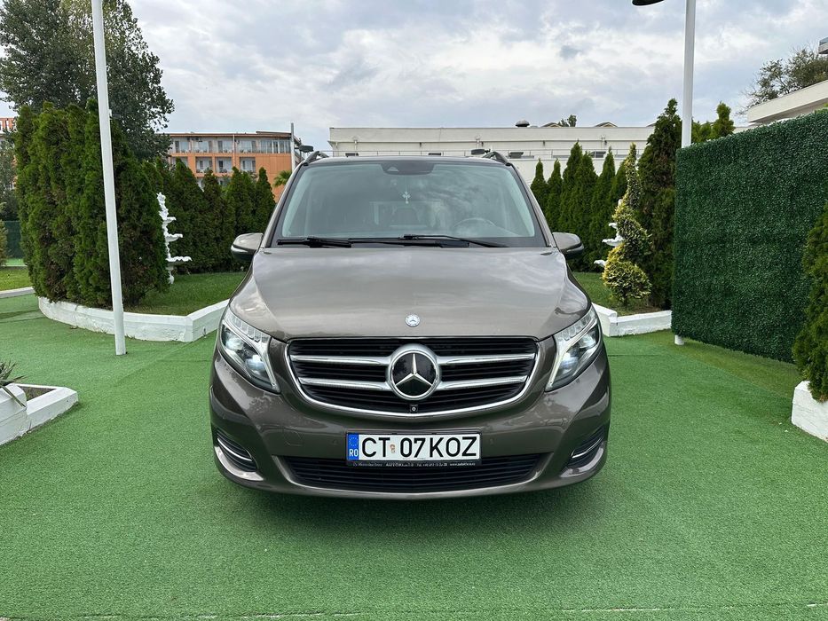 Mercedes-Benz V Km reali și impecabilă la interior!