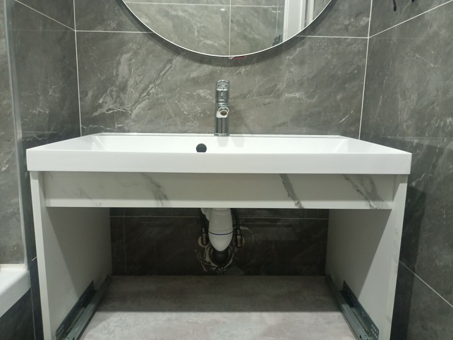 Продам раковину с сифоном