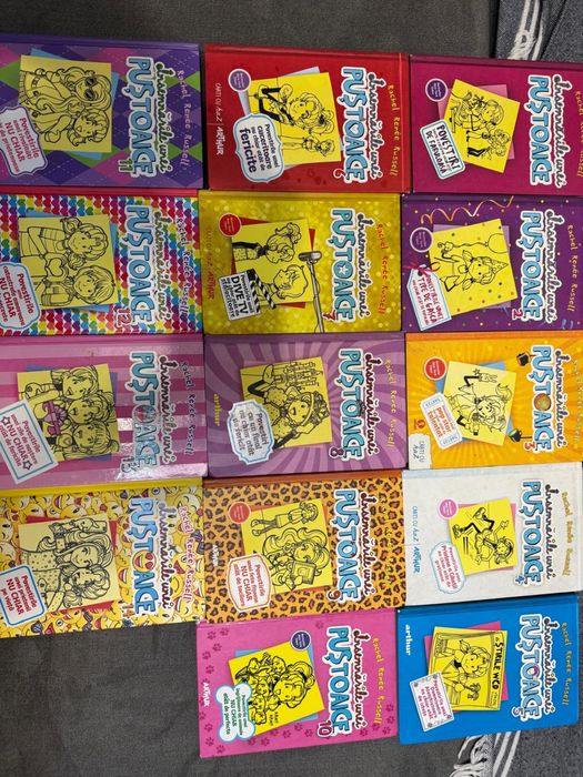 Set carti “Insemnarile unei pustoaice” vol 1-14