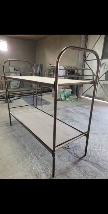 Двухъярусная кровать