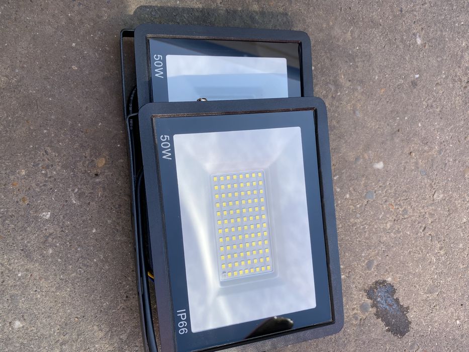 2 panouri IP 66 LED 50 W 6500K