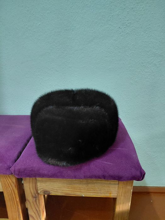 Норкавыие шапка чорныи