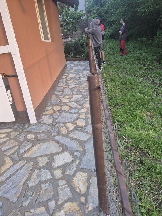 Vand si montez piatra
