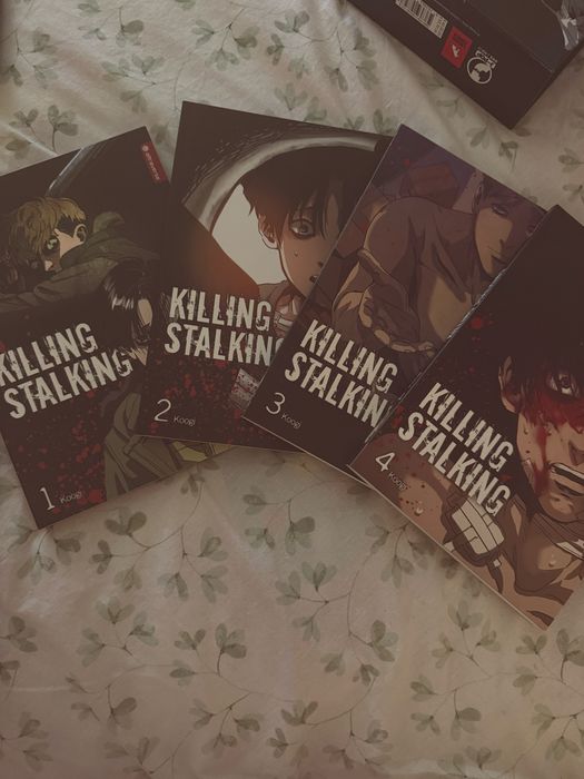 Продавам комплект манга killing Stalking Koogi