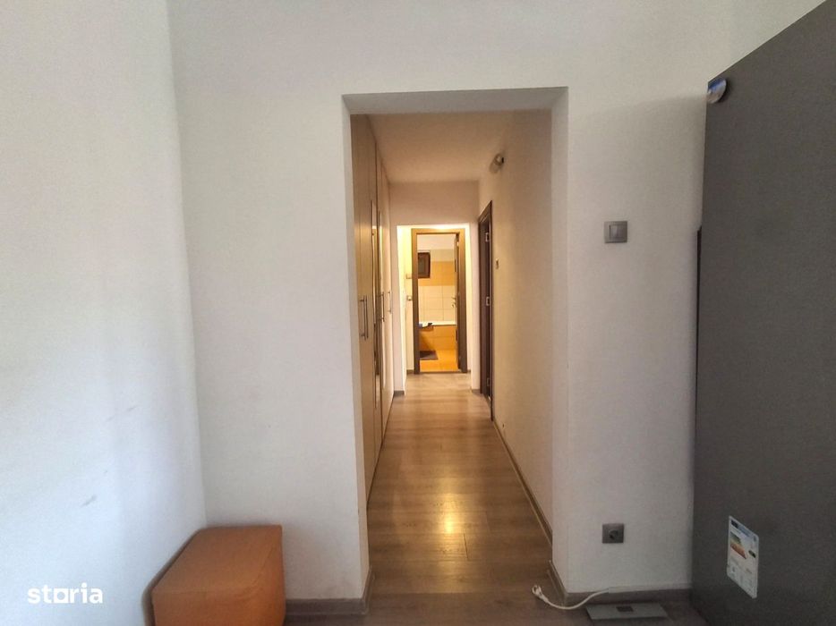 Apartament 3 camere, decomandat, de inchiriat – Str. Amaradia /Lice