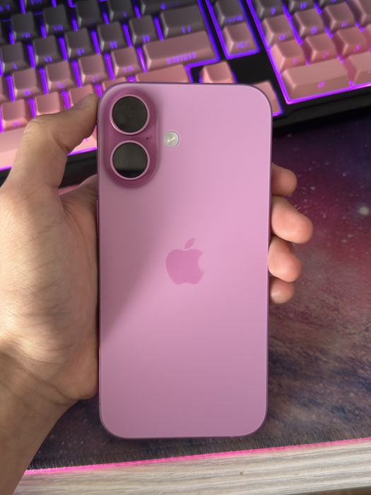 Iphone 16 pink