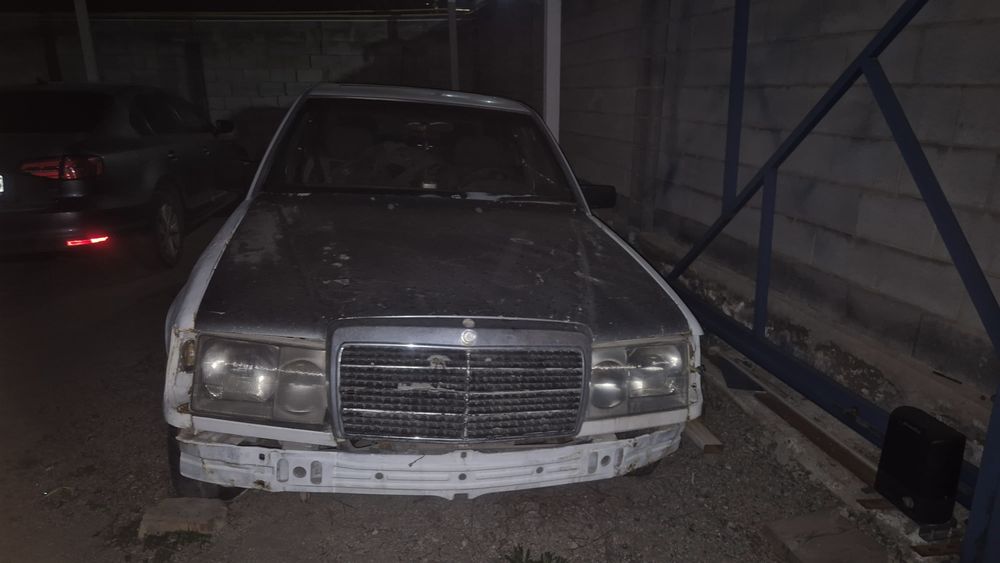 Продам мерседес 124