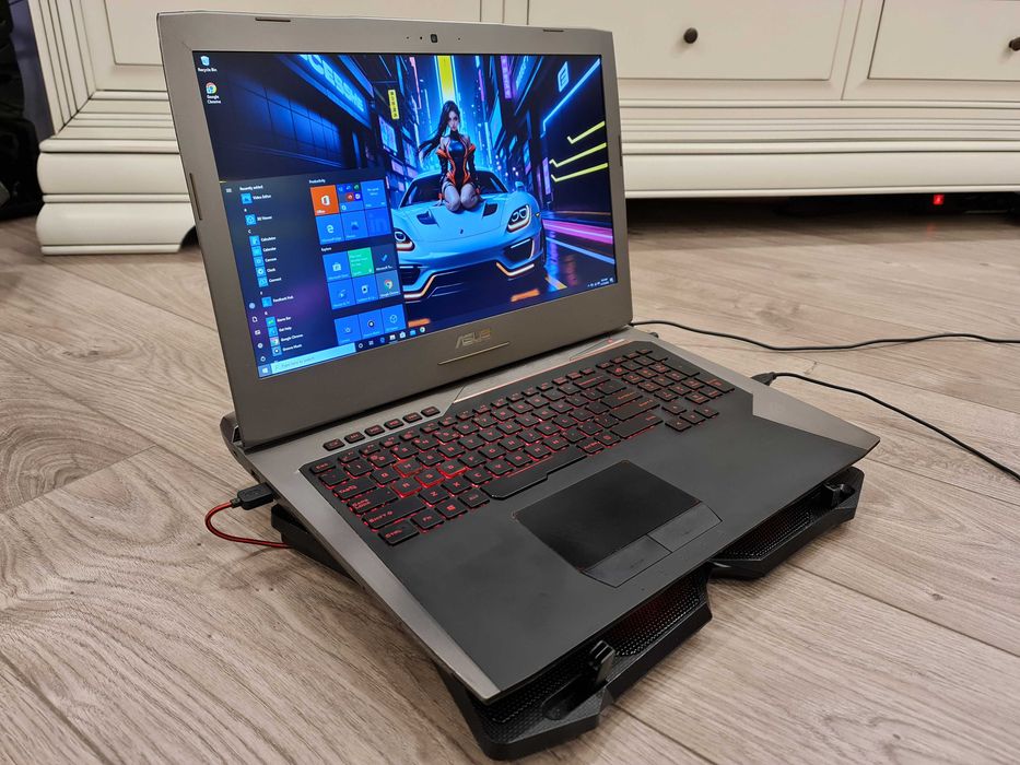 laptop gaming Asus Rog 17", intel core i7 + mouse + tastatura + cooler