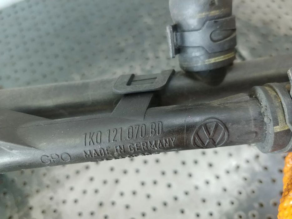 conducta furtun apa 1.8 tfsi cda skoda yeti 5l  1k0121070bd