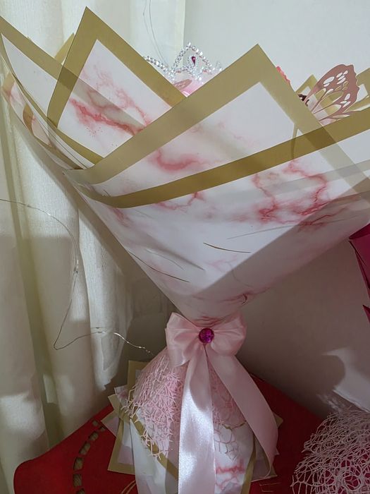 Trandafiri din satin