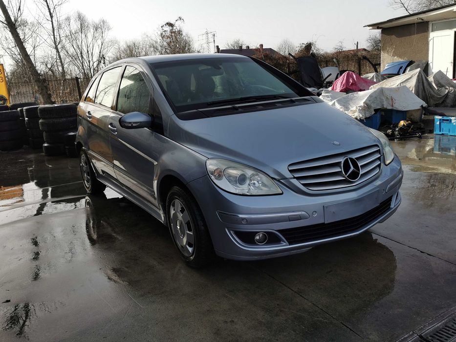 Dezmembrez mercedes b class w245/b170 benina/bara fata/far/capota/stop