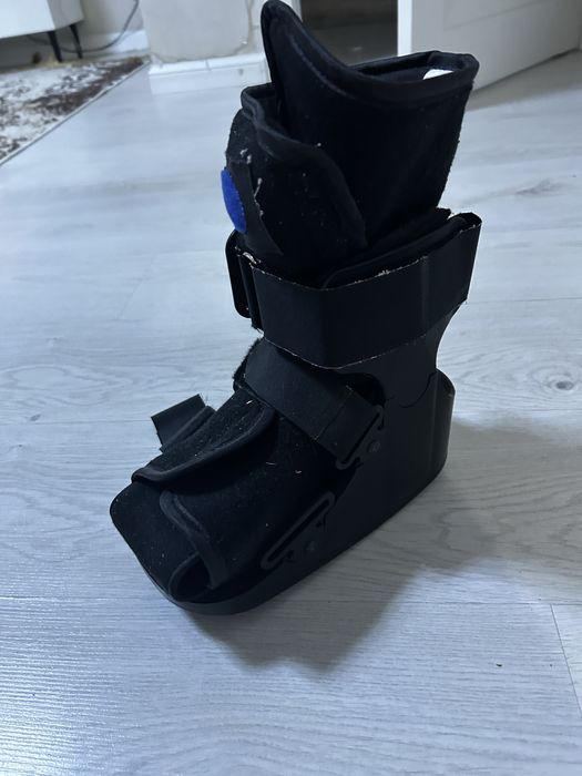 Walker boot валкер бут после травмы