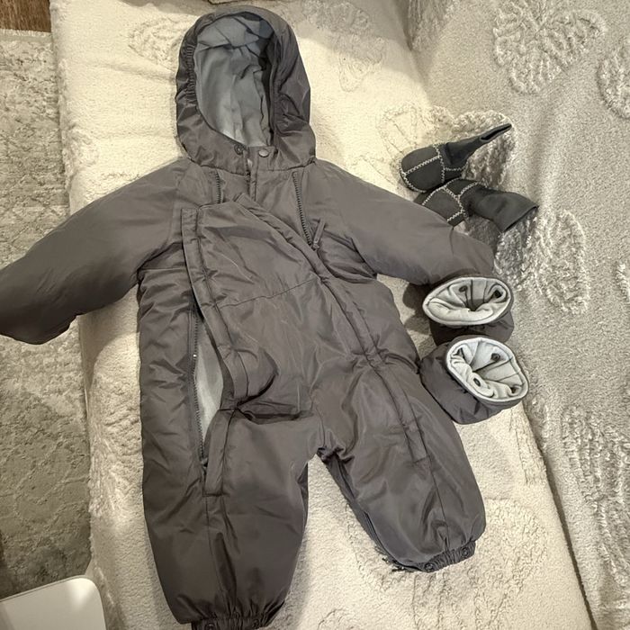 Продам детский комбинезон