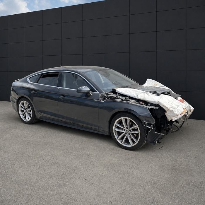 На части! Audi A5 Sportback 2.0tdi quattro