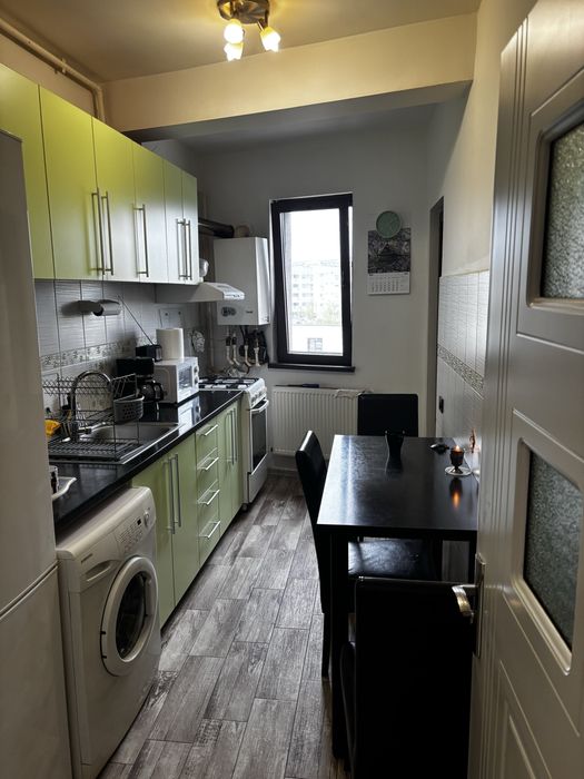 PROPRIETAR  apart. 2 camere decomandate (Confort 1)