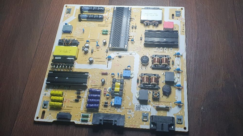 Dezmembrez TV QLED SAMSUNG  

Model: GQ50Q60AAU 

Sursă: BN44-01100C
P