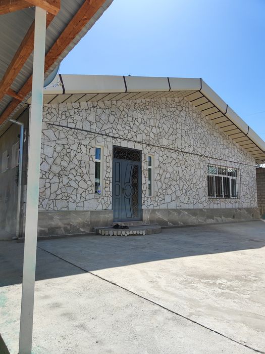 Продается дом , бостонлыкский район ориентир корзинка и ресторан файз