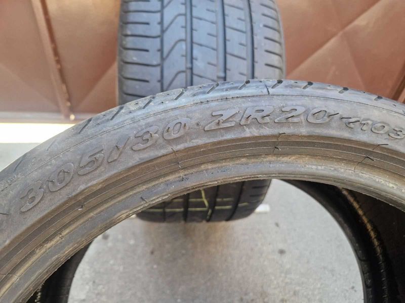 2 Pirelli R20 305/30
летни гуми
DOT1422