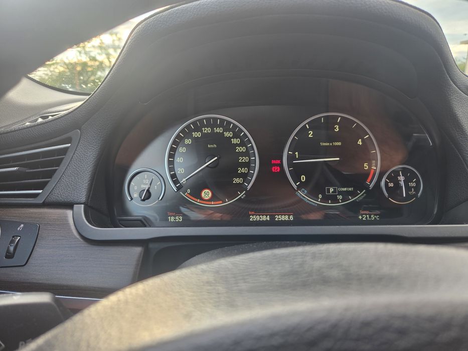 Bmw 740 x-drive/Keyless/Softclose/Distronic+/Carplay